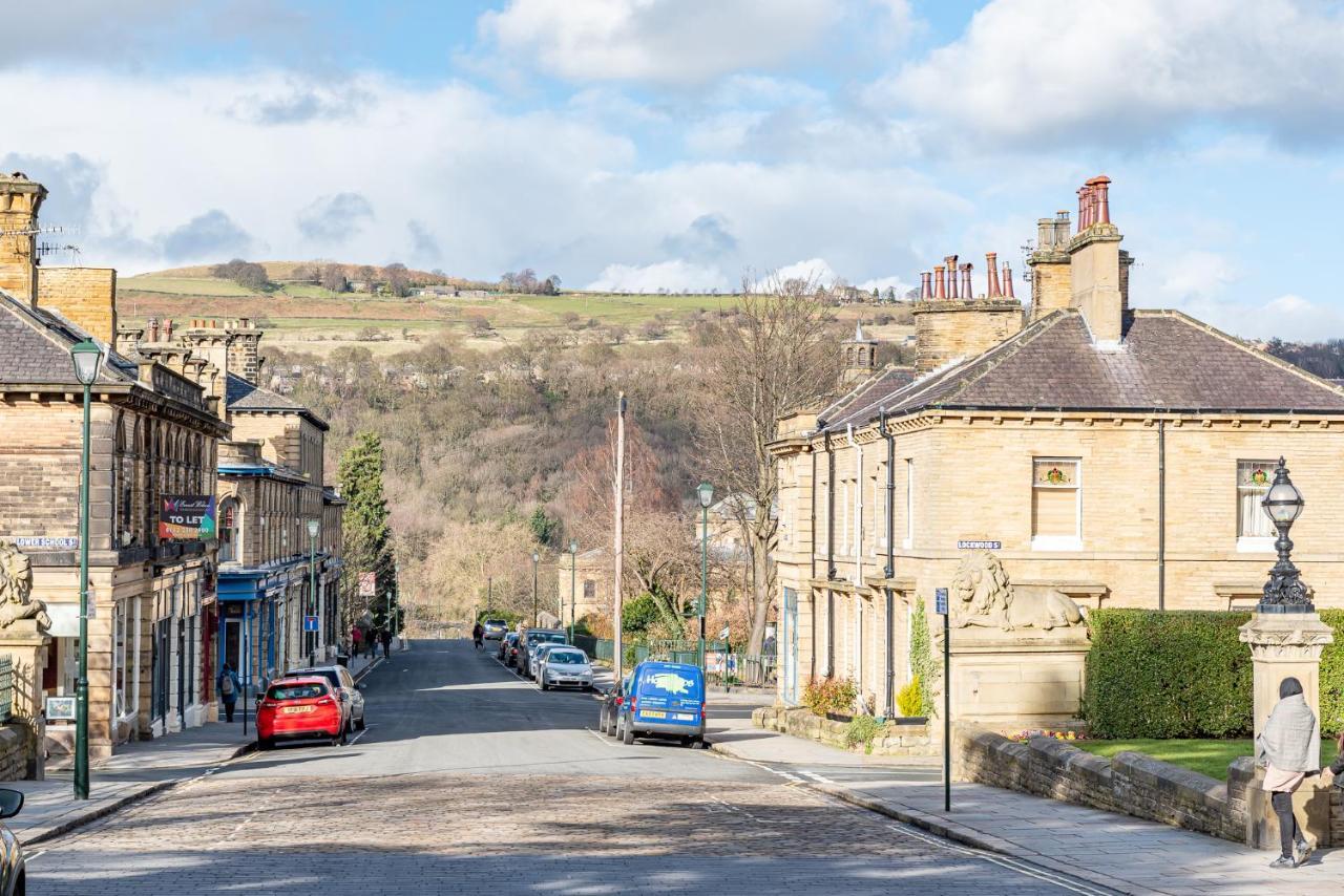 Riverside Balcony Apartment With Parking Just Minutes To Saltaire Shipley (West Yorkshire) Exterior photo