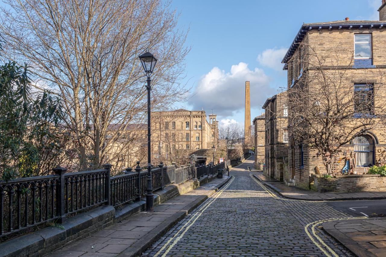 Riverside Balcony Apartment With Parking Just Minutes To Saltaire Shipley (West Yorkshire) Exterior photo